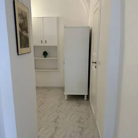 Apartment Cosmywhite, Casa Moderna Nel Cuore Della Citta . . . *